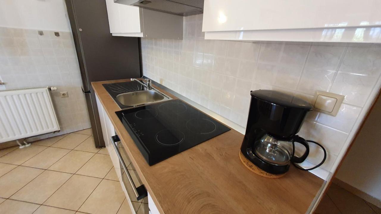 Apartment Nevenka Krk Town Eksteriør bilde
